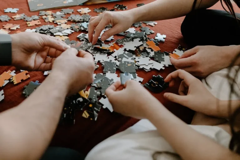 Best Family Puzzle Games for Game Night